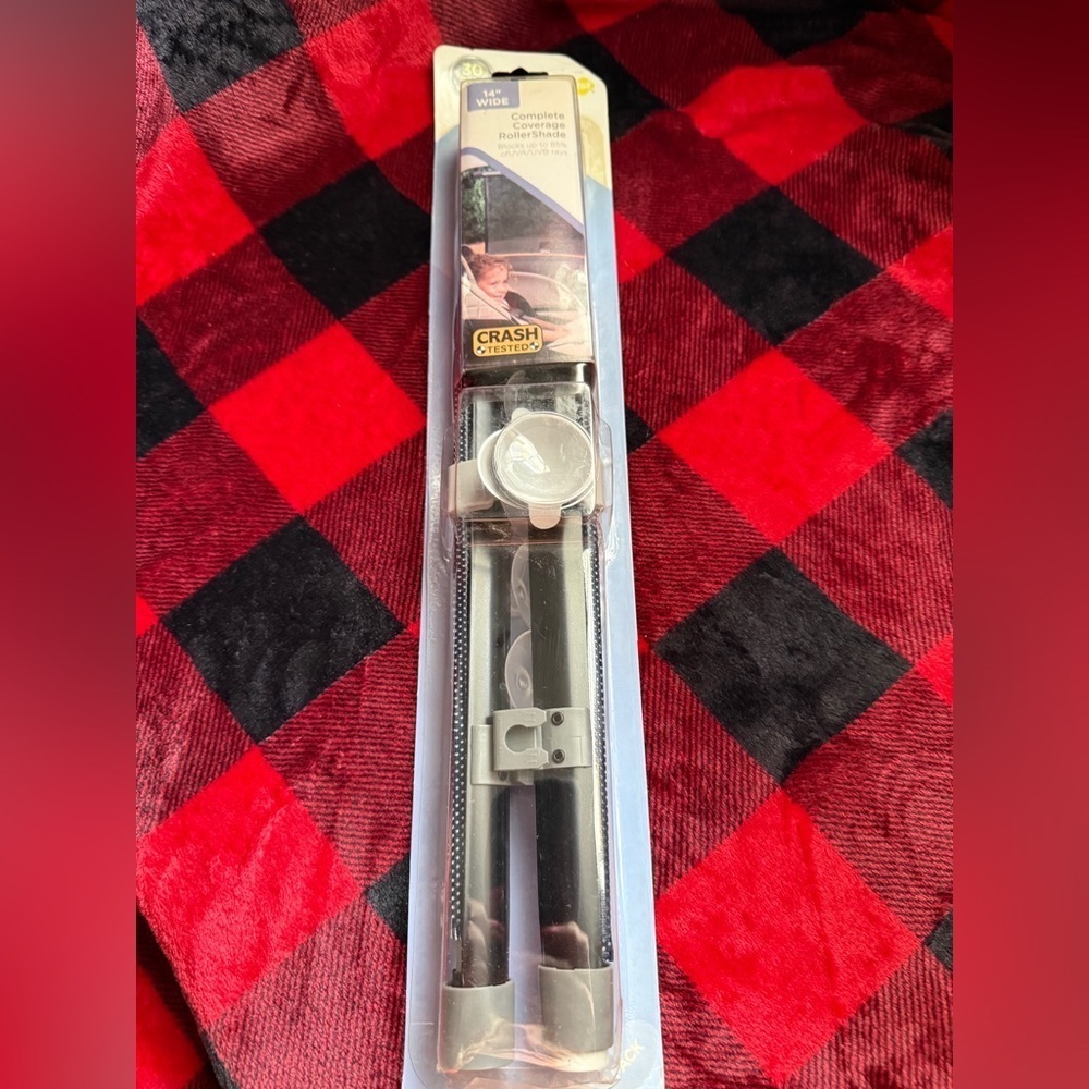Safety 1st 14” Complete Coverage Roller Shade DreamBaby Black Car Window NEW